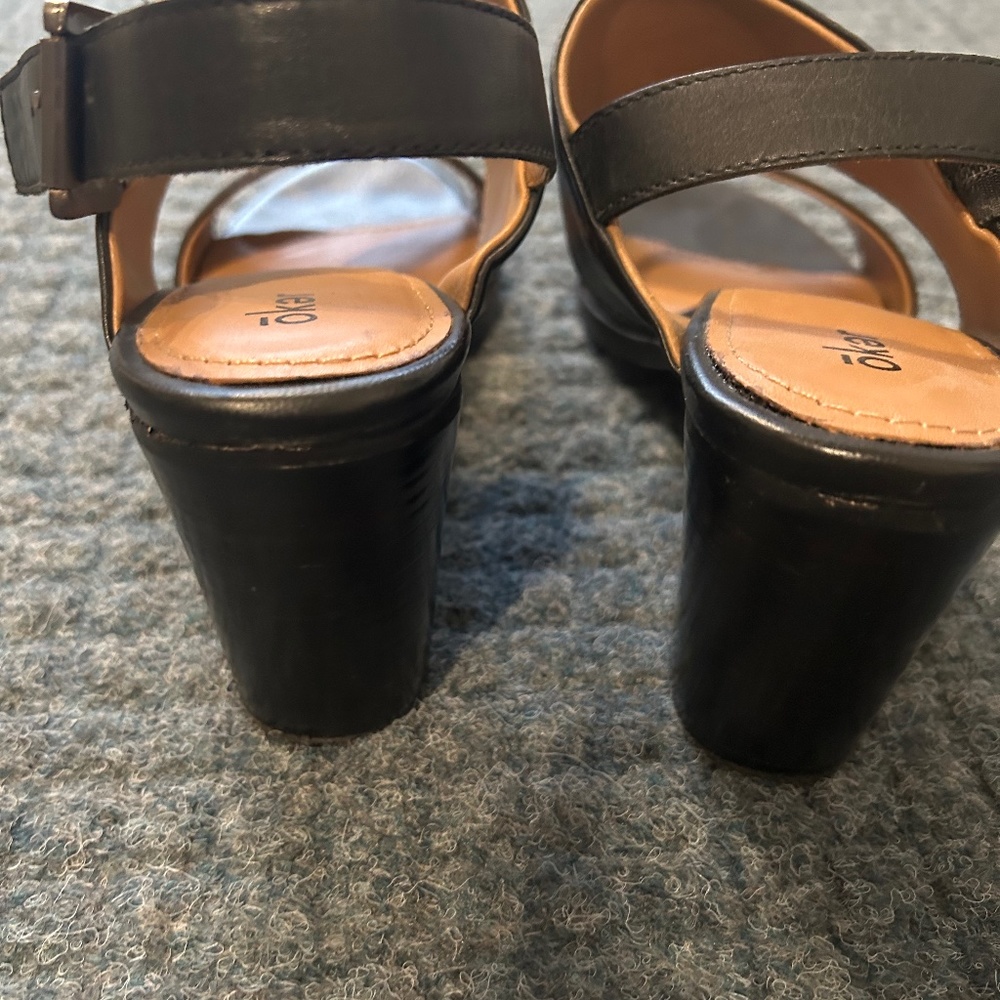 Black Wedged Heel